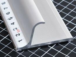 Aluminiumlineal mit Griff